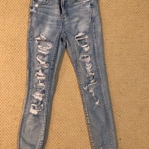 american eagle ripped skinny jeans